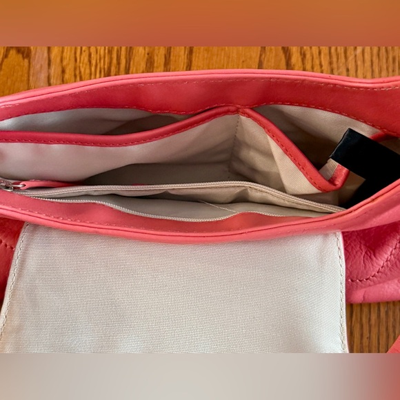 Talbots Pink Leather Shoulder Bag - Picture 5 of 8